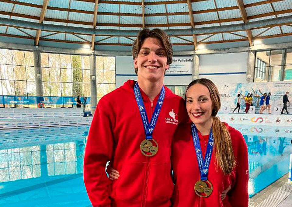 Triple medalla nacional de invierno en natación artística