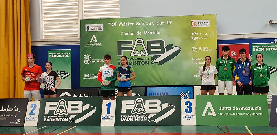 María Ojeda, podio en el Máster Nacional sub17 de bádminton