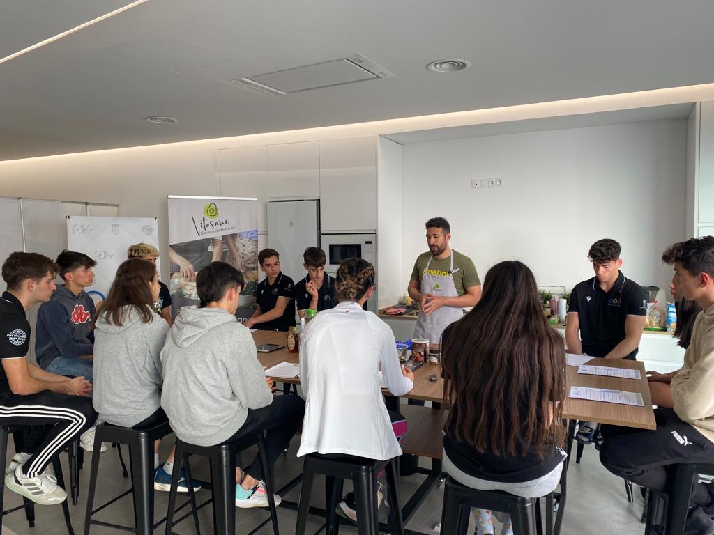 Jornada nutrición deportistas PADDH