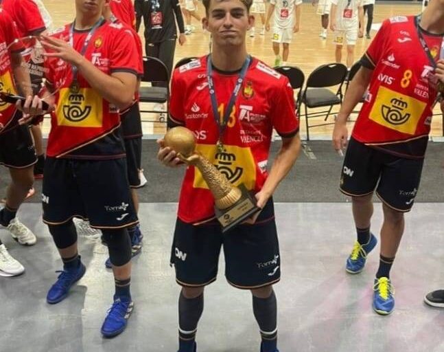Alfonso Rodríguez, campeón de Europa Open con los Hispanos Promesas