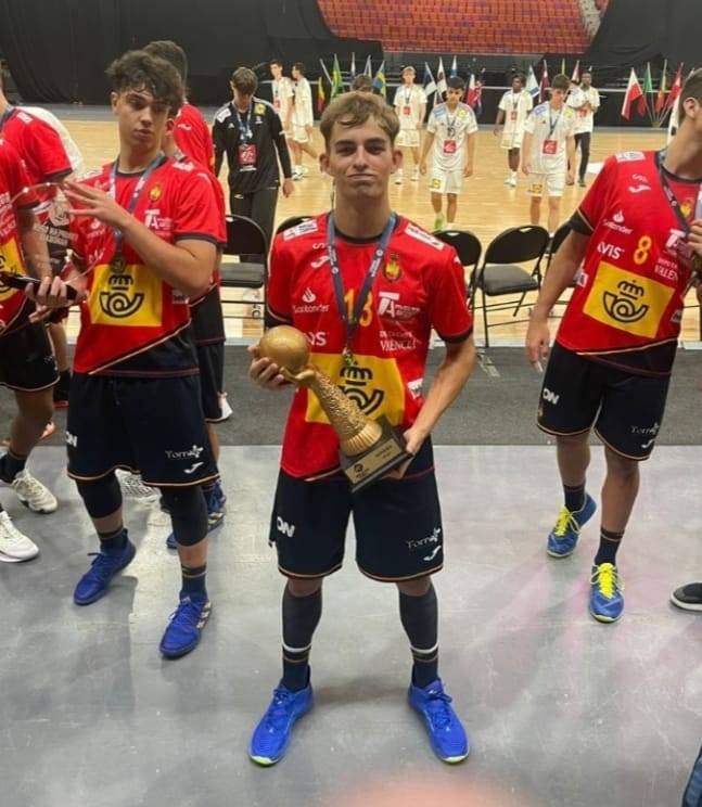 Alfonso Rodríguez, campeón de Europa Open con los Hispanos Promesas
