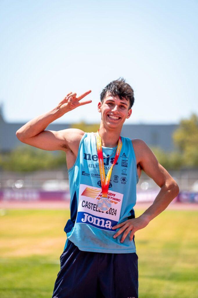 Iván García Rubio, Campeón de España Sub-20 en Relevo 4x100 y Medalla de Plata en 110 Metros Vallas