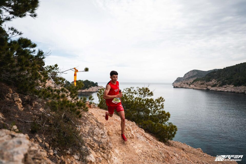 Alejandro Garrido se proclama campeón de España sub-23 de Trail Running en Ibiza