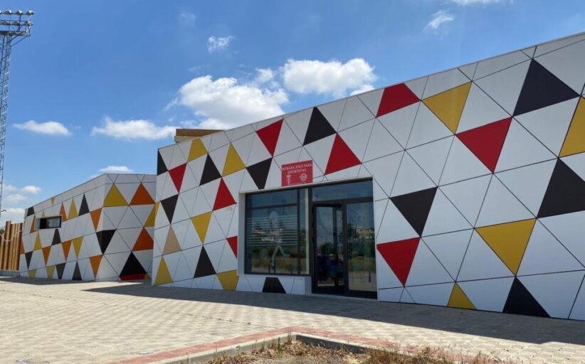 Mejoras en pista polideportiva Pepe Flores