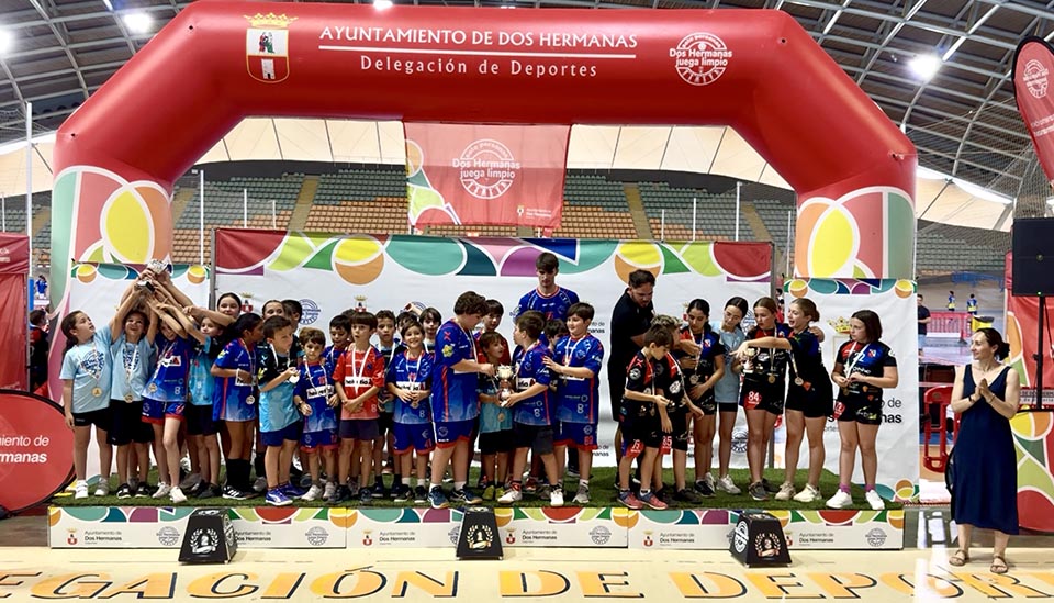 Más de 2.500 personas se dan cita en el Palacio Municipal de los Deportes