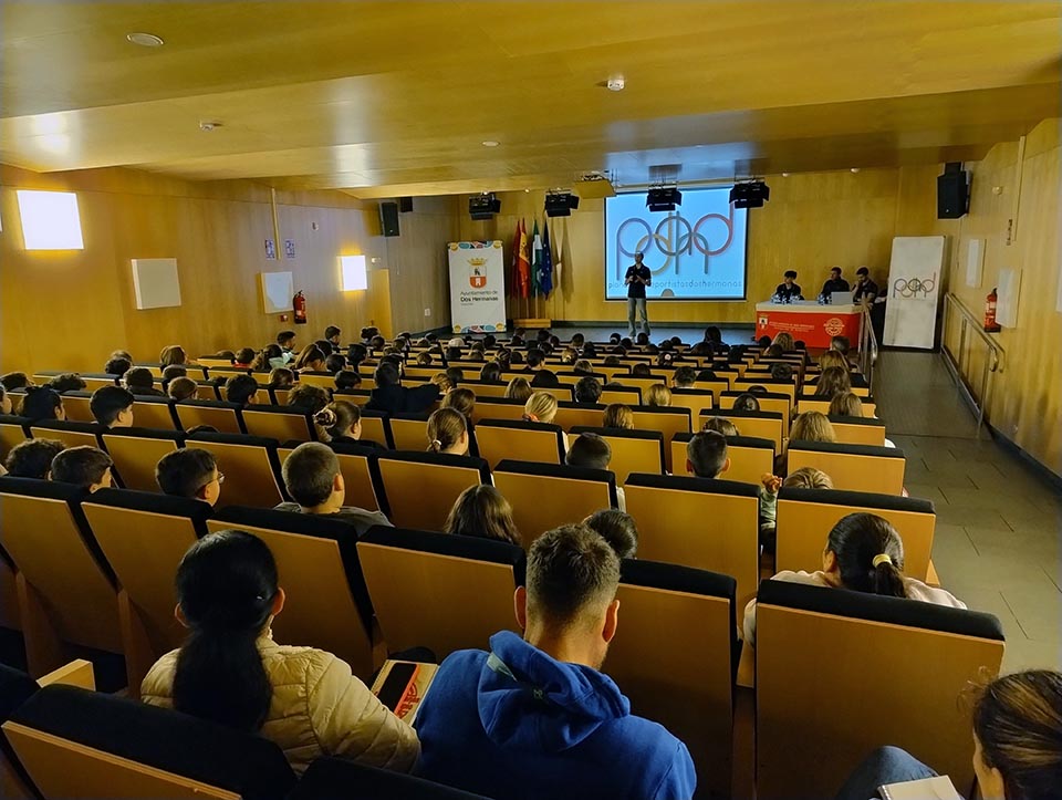 Comienzan las promociones deportivas con charlas educativas para escolares de Dos Hermanas