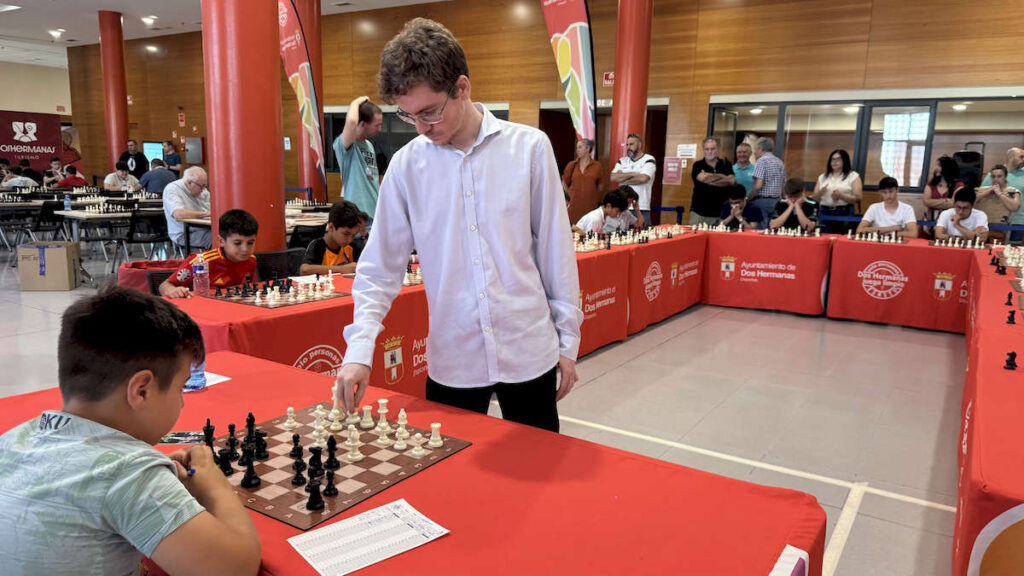 José Eduardo Martínez Alcántara se impone en el XXXVIII Torneo Internacional de Ajedrez Ciudad de Dos Hermanas