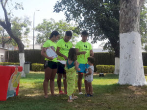 La campaña de verano de las piscinas municipales de Dos Hermanas avanza con una excelente acogida y una amplia participación