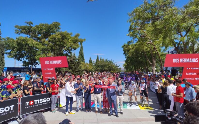 Dos Hermanas se vuelca con la salida de la 17ª etapa de La Vuelta Ciclista a España